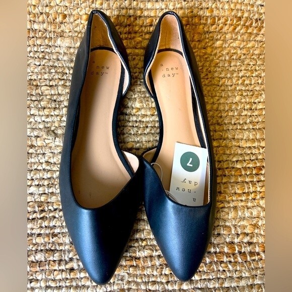 A New Day womens Shoes Flats Size 7 Black Pointed Toe Slip On - Picture 1 of 5